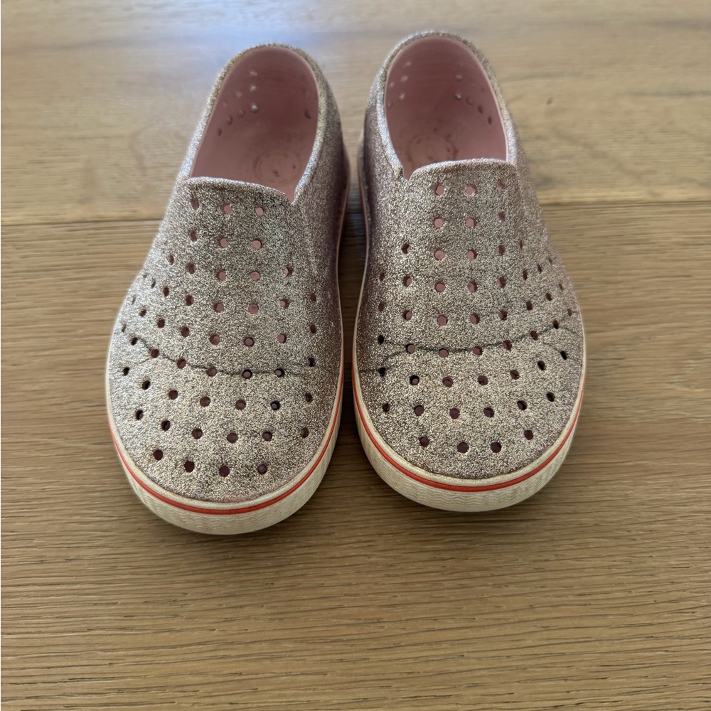 Native Miles Kids Glitter Slip-On Shoes in Pink